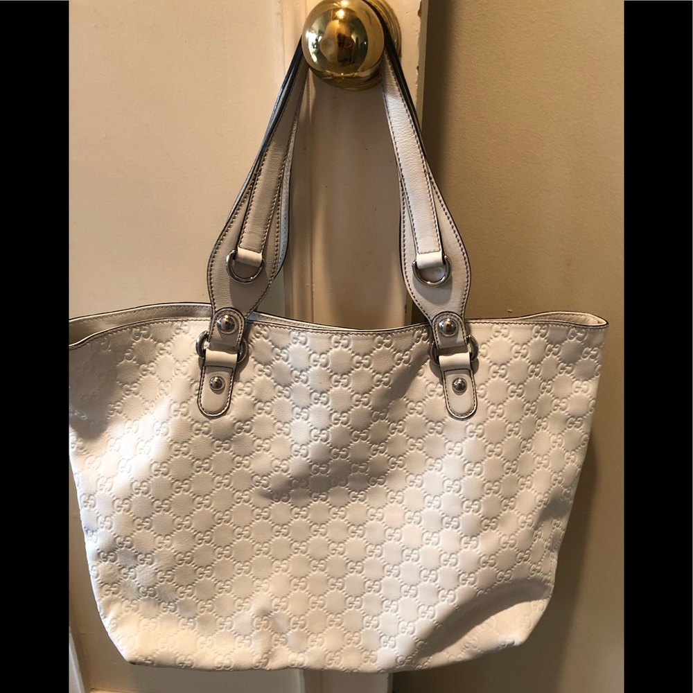 GUCCI WHITE LEATHER HANDBAG 💯 authentic